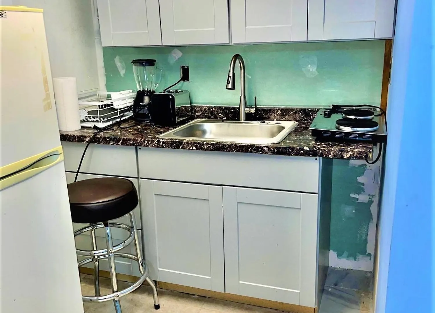 Apartment Lga Airport Near, Studio Walk In Bsmt Apt In A Private House! New York
